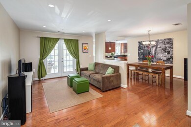 4151 S Four Mile Run Dr unit 404, Arlington, VA 22204 - photo 5