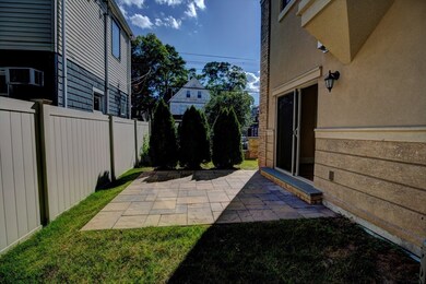 244 Adams St unit 5, Newton, MA 02458 - photo 3