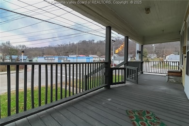 510 21st St W, Charleston, WV 25312 - photo 2