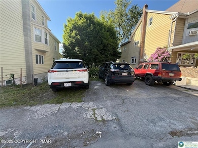 525 Hazle St, Tamaqua, PA 18252 - photo 2