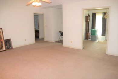 328 Greenbriar Cir, Manchester, TN 37355 - photo 5