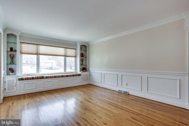 15607 Norman Dr, North Potomac, MD 20878 - photo 6