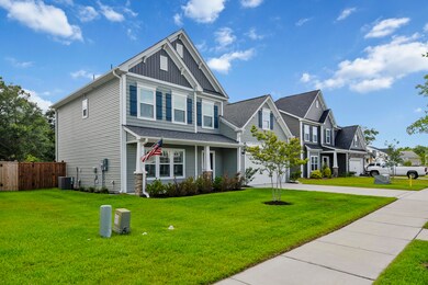 Exterior-Front Yard-_DSC8745