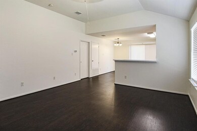 503 Robinwood Dr, Wylie, TX 75098 - photo 4