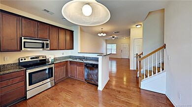 307 Sandy Spring Ln, Clover, SC 29710 - photo 3