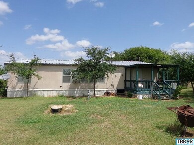 319 J Cross Ln, Mc Gregor, TX 76657 - photo 7