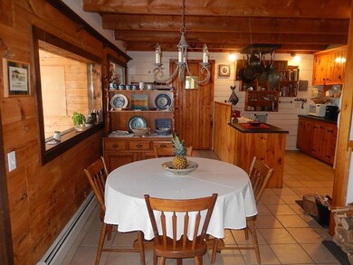 Comfortable kitchen and dining area...