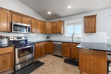 1616 58th St W, Billings, MT 59106 - photo 7