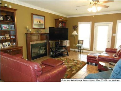 Family Room w/Fireplace
