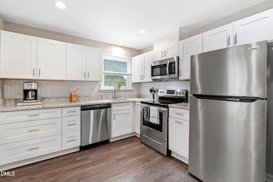 1811 Capps St, Durham, NC 27707 - photo 6