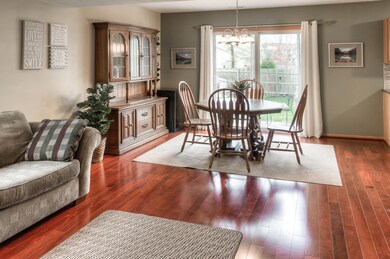 Living/dining combo!