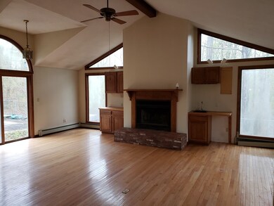 812 Aldrich St, Uxbridge, MA 01569 - photo 4