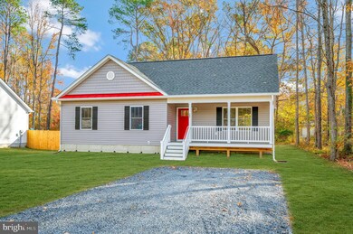 266 Westmoreland Dr, Colonial Beach, VA 22443 - photo 4