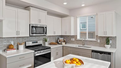 003 kitchen