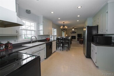 Kitchen - The view from side entry. Never feel alo