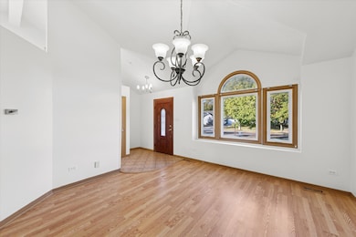 1424 Phoenix Ln, Joliet, IL 60431 - photo 4