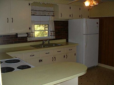 15 Anderson Ave, West Warwick, RI 02893 - photo 4