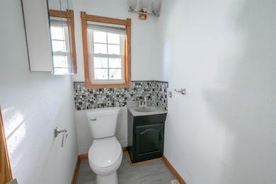 704 6th St, Traer, IA 50675 - photo 6