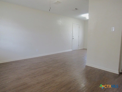 801 N 19th St, Copperas Cove, TX 76522 - photo 3