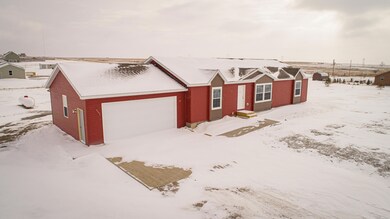 14996 Cochise St, Williston, ND 58801 - photo 2
