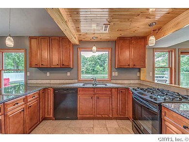 Kitchen. All new appliances.