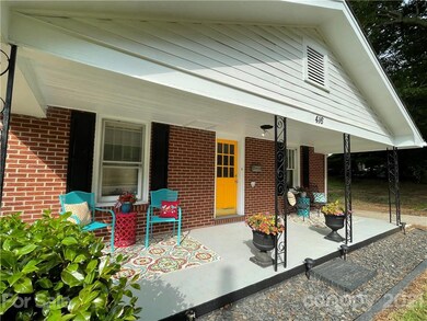 416 Salisbury Rd, Statesville, NC 28677 - photo 5