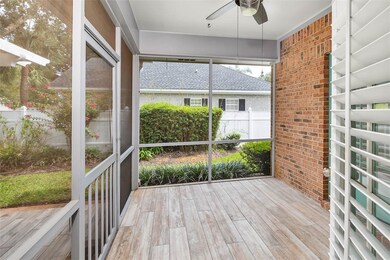 Screened-in Porch