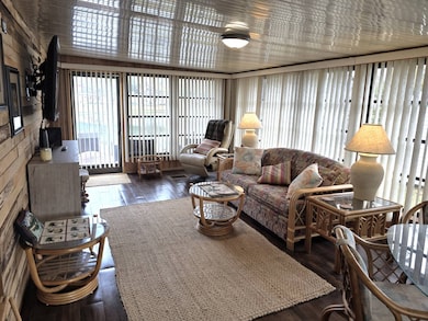 21253 Yontz Rd unit 4, Brooksville, FL 34601 - photo 5