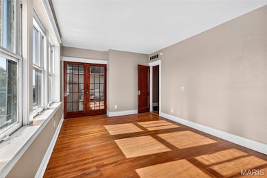 4313 Tholozan Ave, Saint Louis, MO 63116 - photo 6