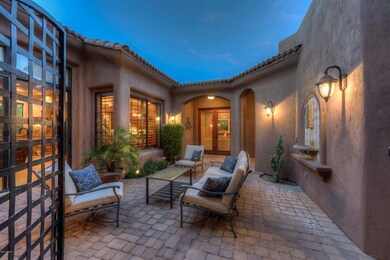 005_Courtyard