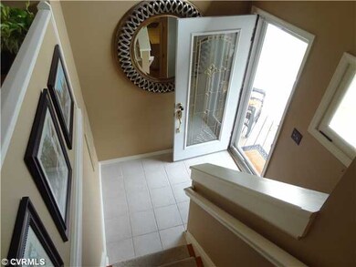 Interior Space/Layout - 2 Story open foyer