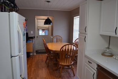 310 W Nimitz St, Fredericksburg, TX 78624 - photo 3