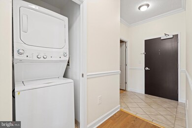 Atlas unit 621, Washington, DC 20037 - photo 6