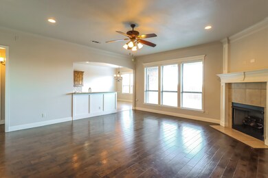 723 La Paloma Rd, Sanger, TX 76266 - photo 4