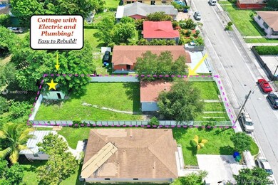 Fully Fenced, Brand New Metal Fence!!!