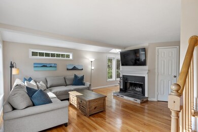 2 Blueberry Ln, Hudson, MA 01749 - photo 2