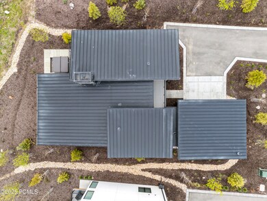 6_Aerial_high_4229599