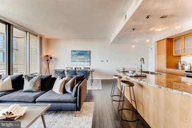 The Vue unit 2009, Baltimore, MD 21202 - photo 4