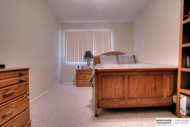 13217 Glenn St unit 4D, Omaha, NE 68138 - photo 7