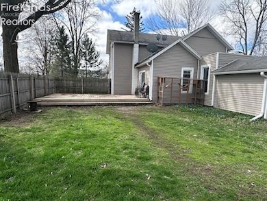 208 W 9th St, Genoa, OH 43430 - photo 3