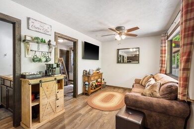 5424 State Hwy 265 Cottage 7 (6)
