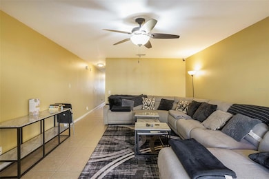 3869 Island Way, Saint Petersburg, FL 33705 - photo 7