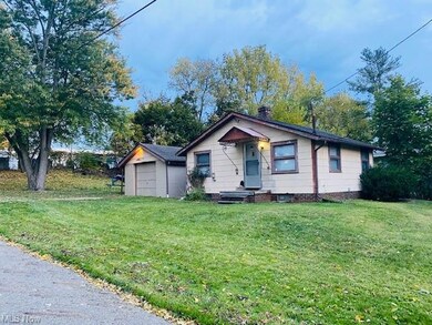 2963 Maple Ave NE, Canton, OH 44714 - photo 2