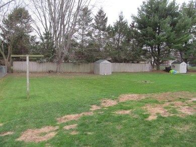 232 Lincoln St, Brooklyn, WI 53521 - photo 4