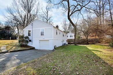 26 Old Trolley Way Norwalk CT-large-017-