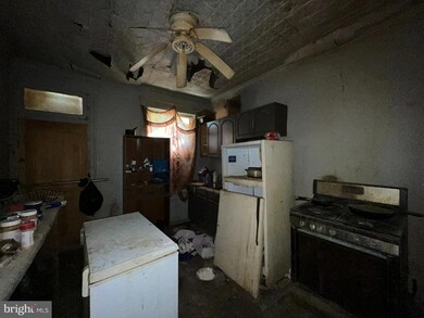 2807 Winchester St, Baltimore, MD 21216 - photo 7