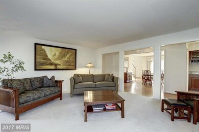 12726 Heatherford Place, Fairfax, VA 22030 - photo 6