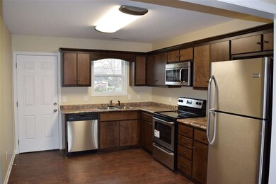 702 Vincent St unit 700, Manchester, TN 37355 - photo 3