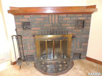 209 13th St SE, Menomonie, WI 54751 - photo 5