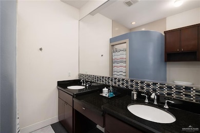 1304 E Pineridge Ave unit B, McAllen, TX 78503 - photo 7